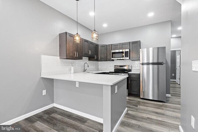 Building Photo - 2550 N 12th St