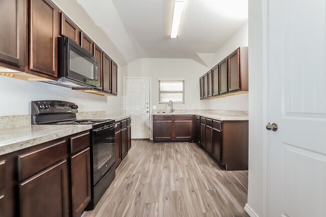 Building Photo - 5422 Freshwater Way