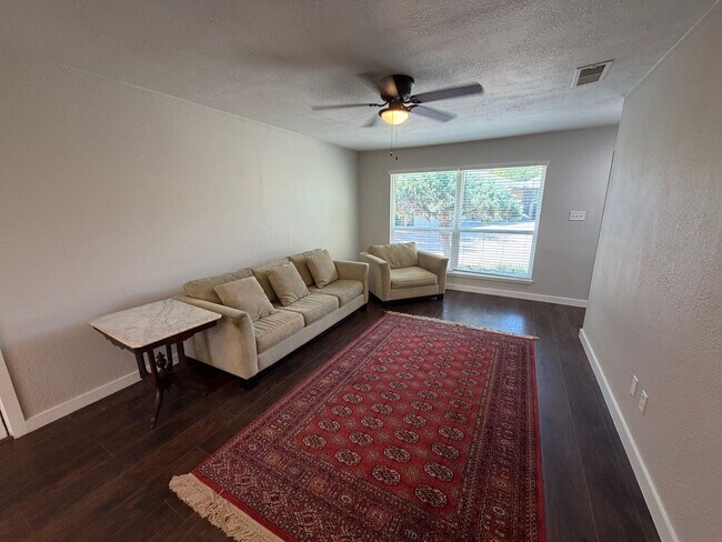 Building Photo - 5808 Cherry Park
