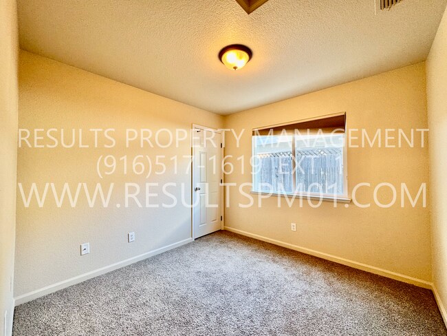 Building Photo - Stunning Single-Story Home in Exclusive Gated Community!