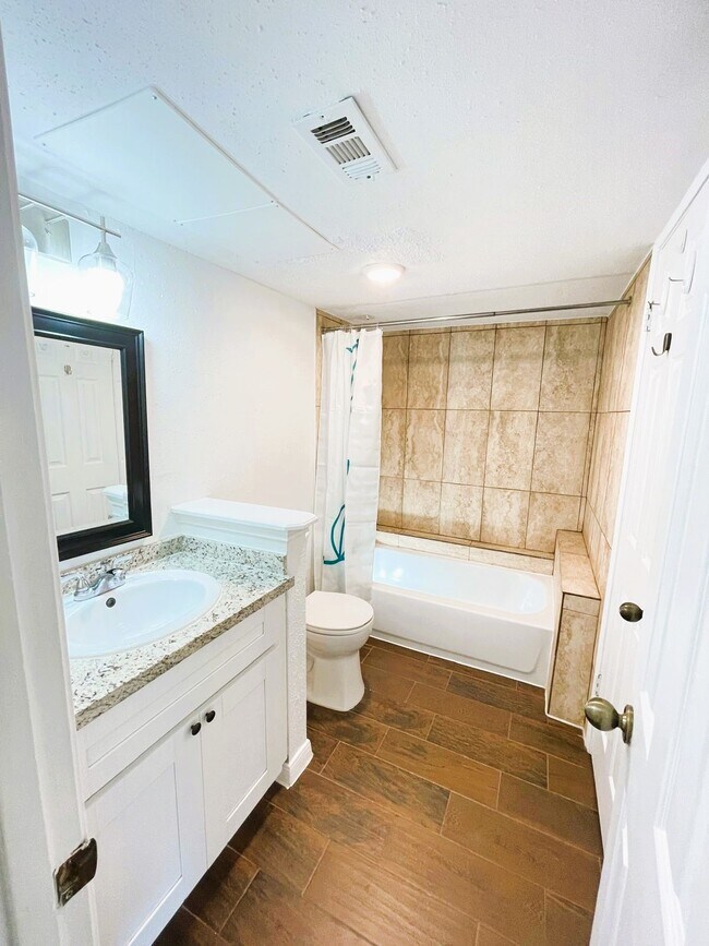 Building Photo - 2300 Old Spanish Trl