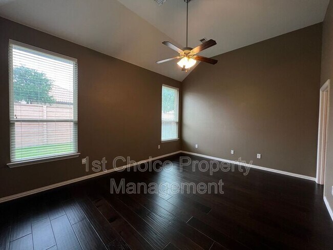 Building Photo - 4309 Bewley Dr