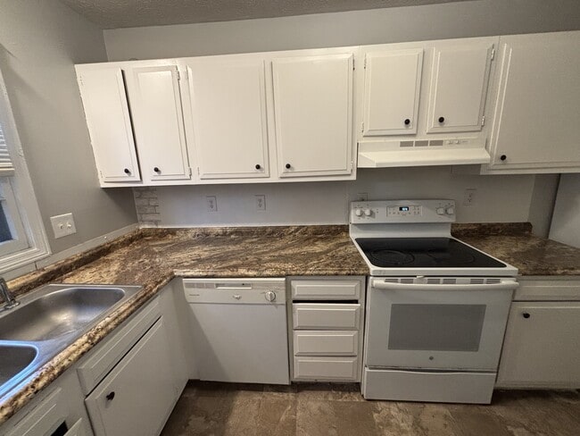 Building Photo - 201 Southway Garden Rd