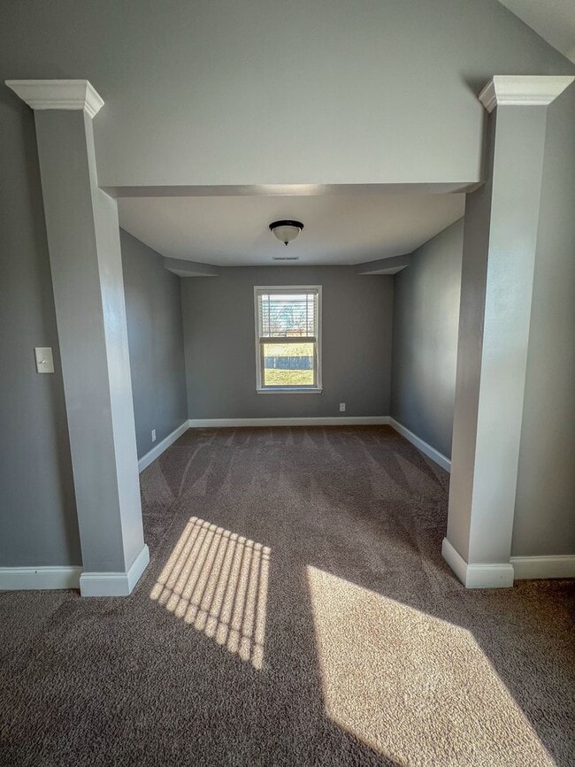 Building Photo - Short Term Leases Options! Gorgeous 5 Bedr...