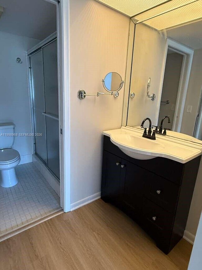 Building Photo - 1401 SW 128th Terrace