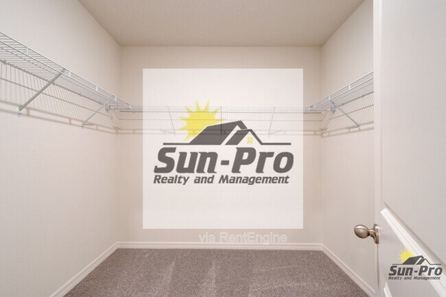 Building Photo - 4240 Acoma Dr