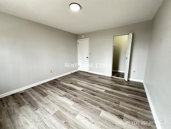 Building Photo - 43 Longrale Park