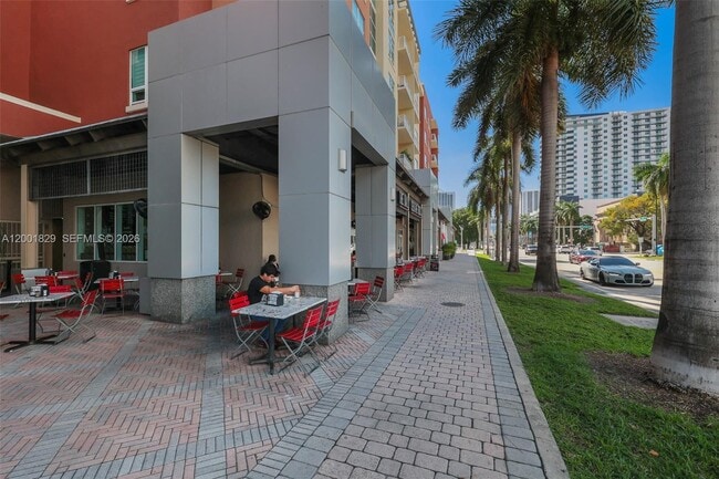 Building Photo - 2001 S Biscayne Blvd