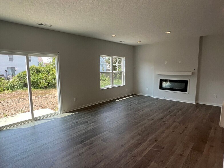 Building Photo - 985 Allegro Dr