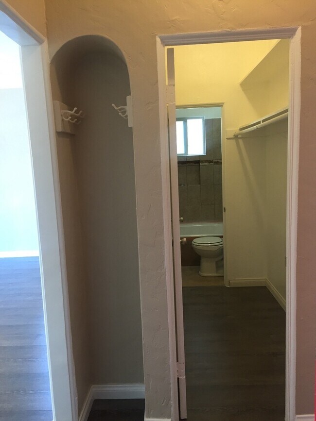 Interior Photo - 230 E 12th St
