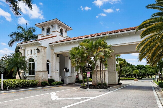 Building Photo - 6241 C Durham Dr