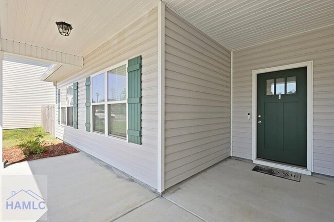 Building Photo - 568 Abode Ave