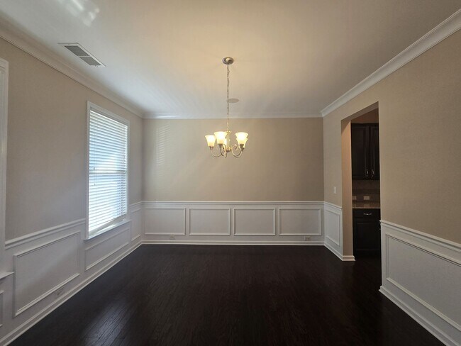 Building Photo - Beautiful Home located in Bridge Pointe Ne...