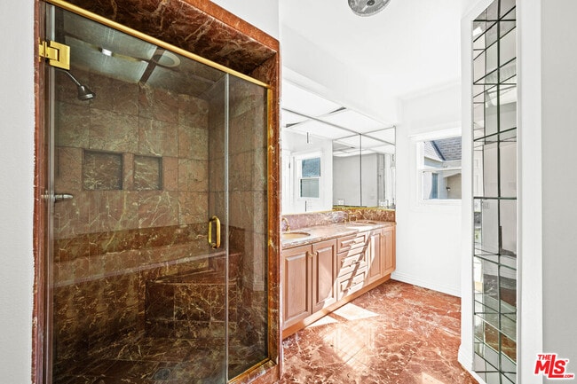 Building Photo - 500 Smithwood Dr