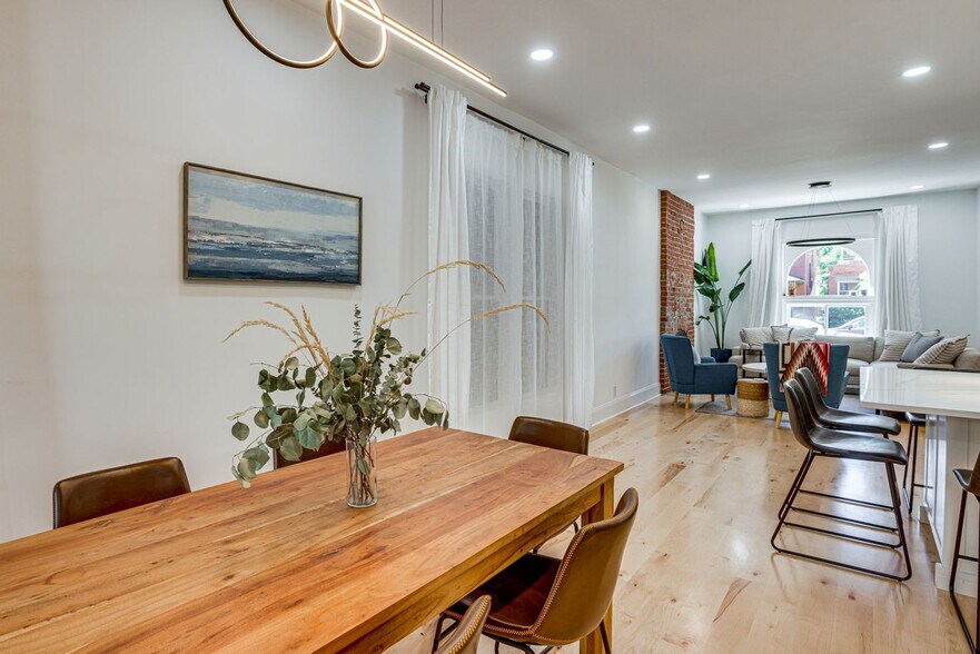 Building Photo - 2531 W 33rd Ave