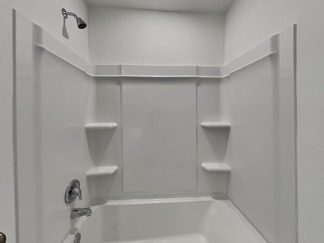 Building Photo - 21059 Santopadre St