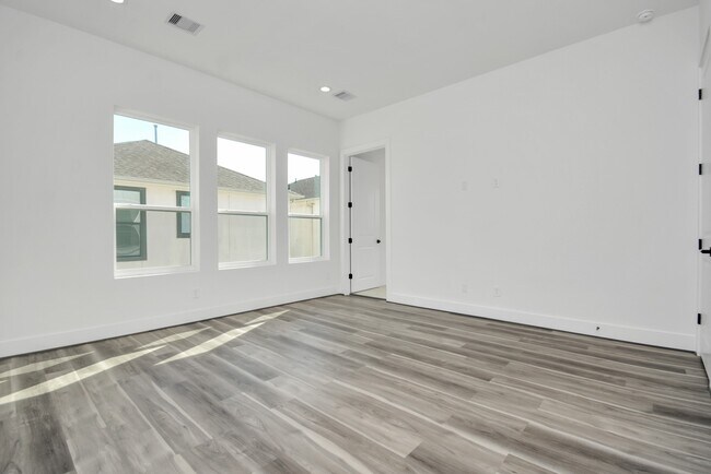 Building Photo - 1507 Robin St