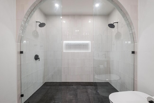 Building Photo - 2607 Pembrook Trail