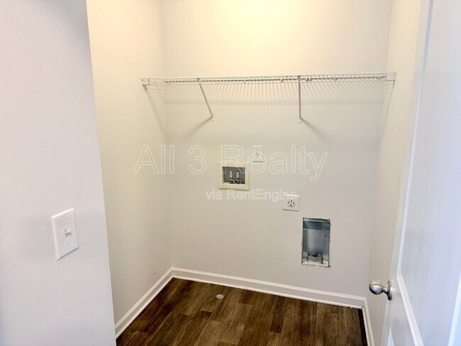 Building Photo - 6107 Heisler St