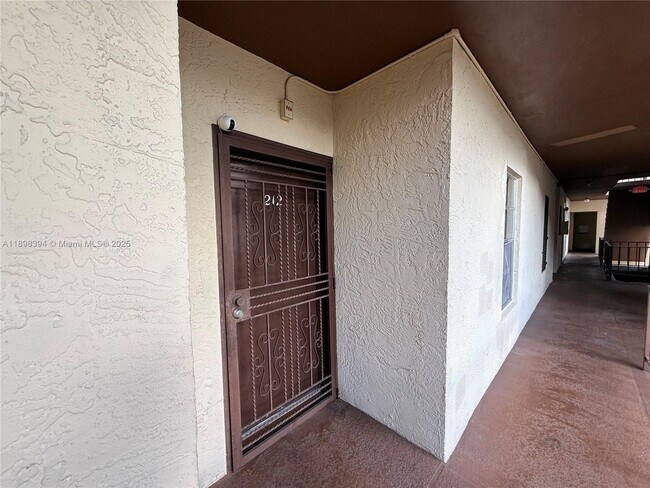 Building Photo - 10850 W Flagler St