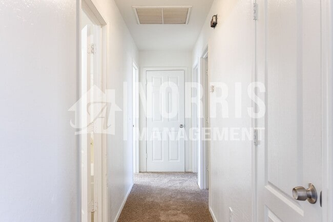 Building Photo - Freshly Updated Home in Arizona City