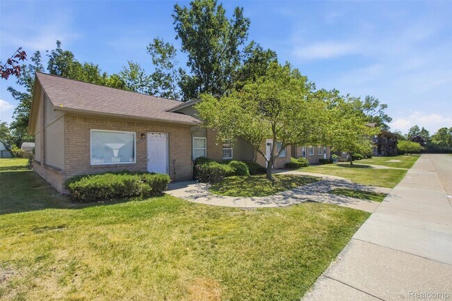 Building Photo - 25736 Lira Ln