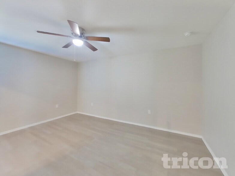 Building Photo - 5711 Raven Pl