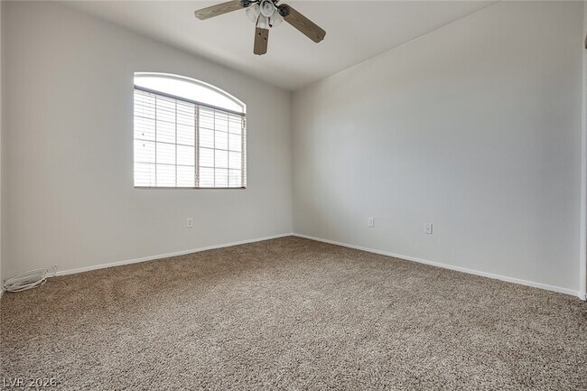 Building Photo - 75 N Valle Verde Dr
