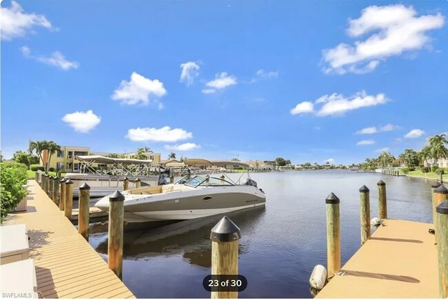 Building Photo - 1835 Beach Pky