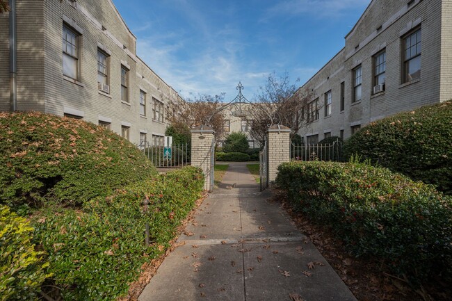 Interior Photo - Carlisle Terrace