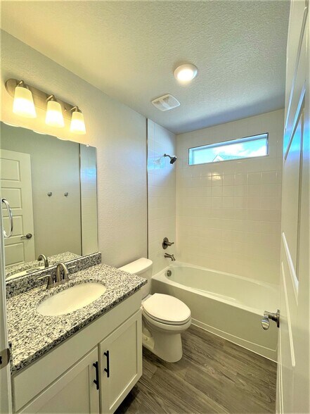 Building Photo - 6036 Callan Dr