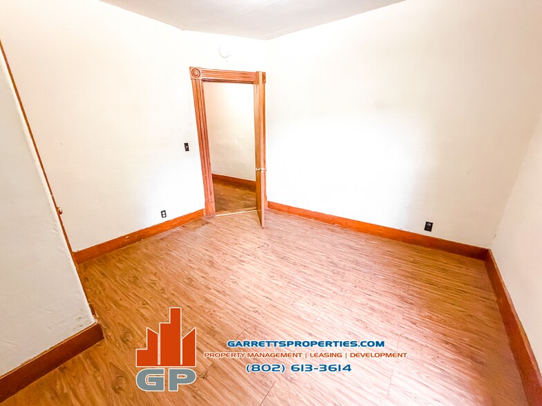 Building Photo - 78 Elm St