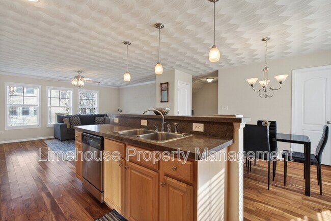 Building Photo - 5504 Taylors Walke Ln