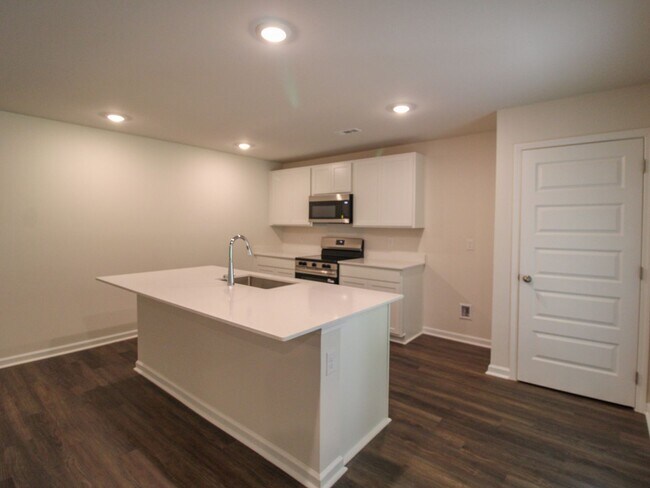 Building Photo - Brand-New Construction in Beautiful Sequoyah Cove – Owens Cross Roads!