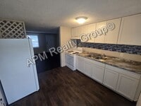 Building Photo - Renovated apartment in Earlwood - 50% off first month
