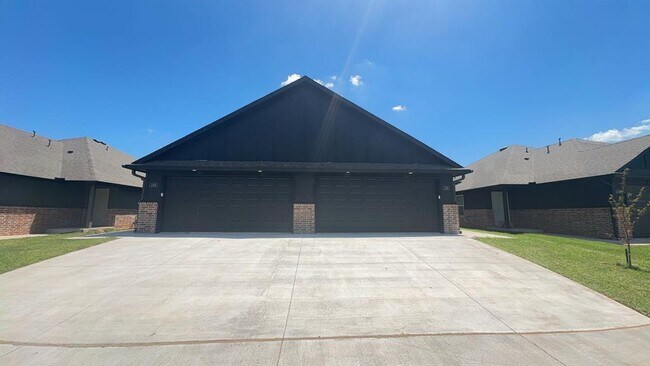 Building Photo - 1210 NW 113th St