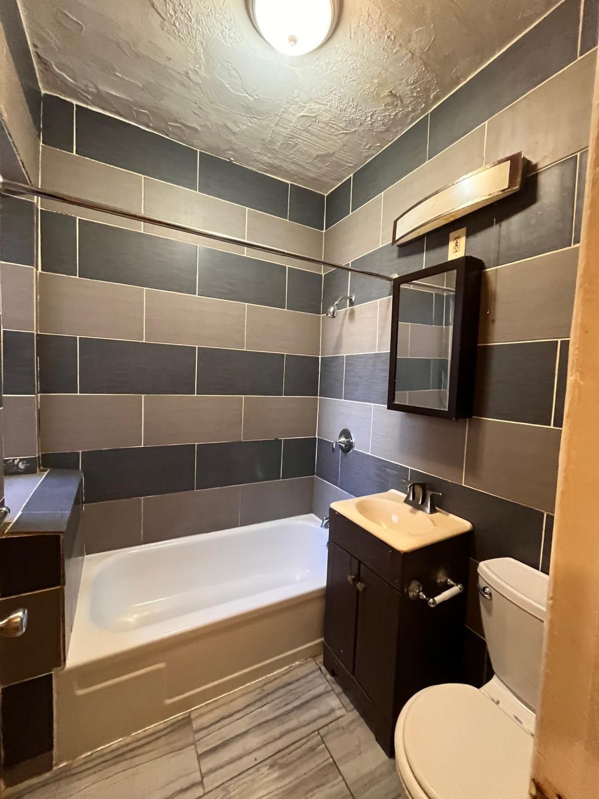 Building Photo - 110 Baldwin Ave