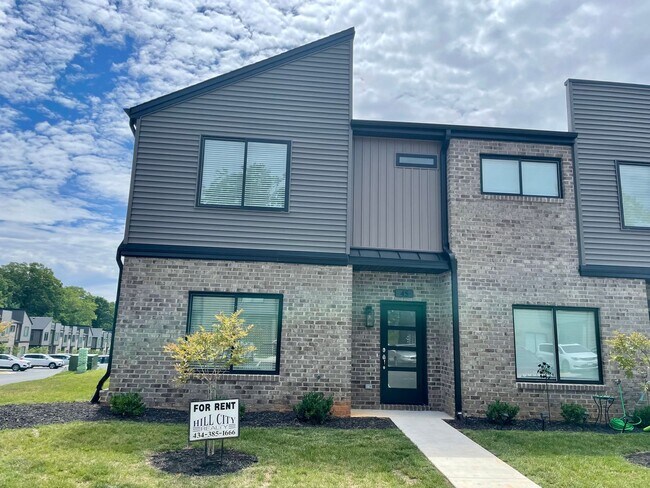 Primary Photo - Luxury End Unit Townhouse in Campbell County