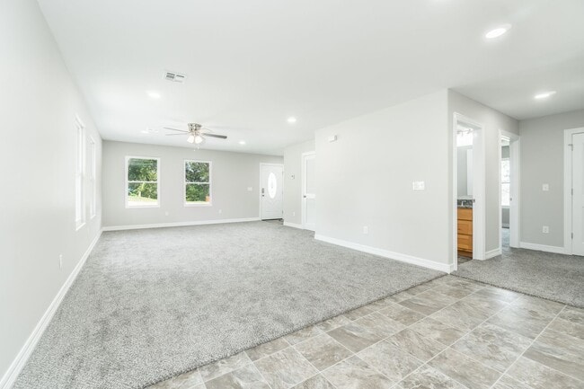 Building Photo - Newly Built Pineville Home!