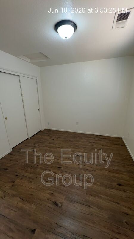 Building Photo - 569 N Elmwood Ave