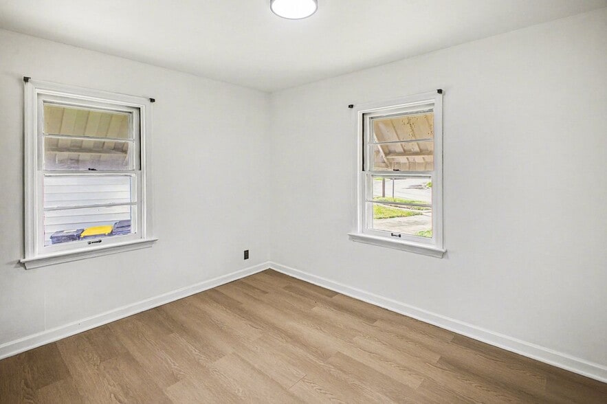 Building Photo - 10205 St Daniel Ln