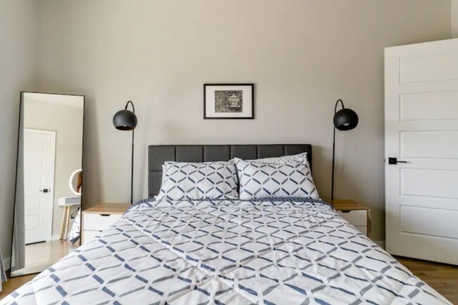 Building Photo - 1505 Jefferson St