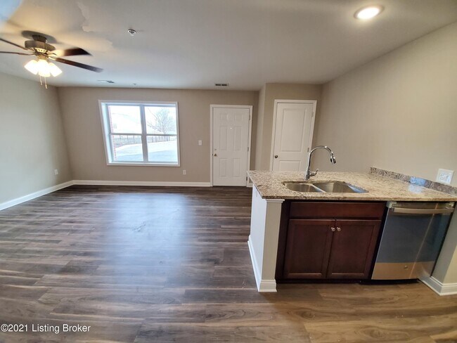 Building Photo - 3500 College Dr