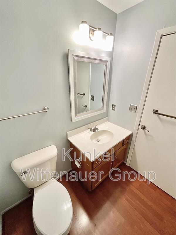 Building Photo - 1126 Woodgate Dr