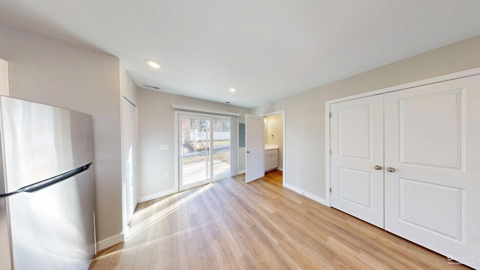 View to back from kitchen - 1341 Luke Ln
