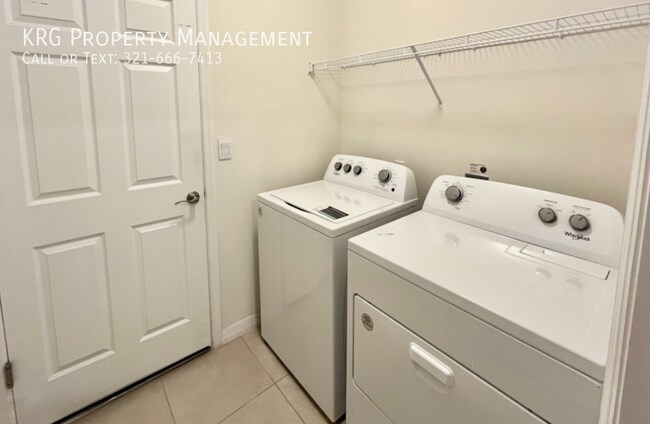 Building Photo - 1009 NE 11th St