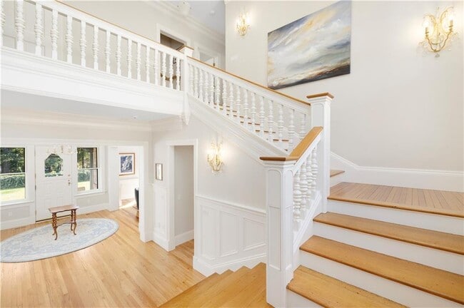 Building Photo - 7 Red Cross Ave