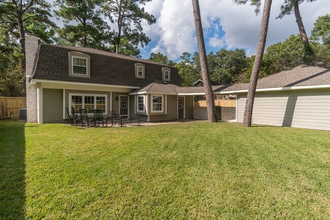 Building Photo - 726 Thistlewood Dr
