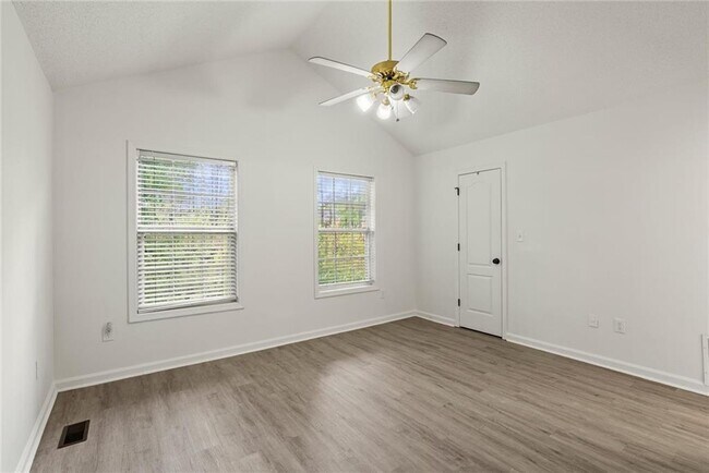 Building Photo - 3003 Brass Dr