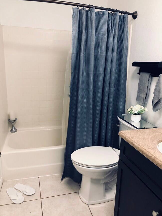 Bathroom - 645 Chestnut Ave